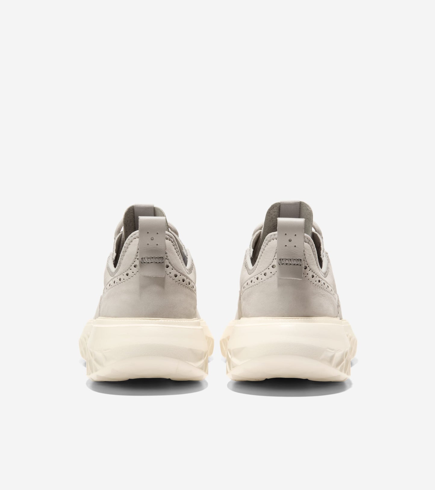 C38006:DOVE NUBUCK/IVORY